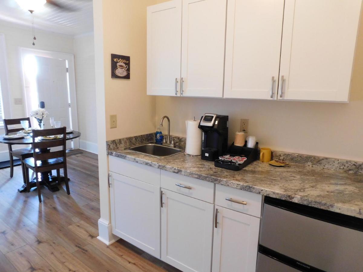 Lawrence Village Bed And Breakfast Swainsboro Exterior foto